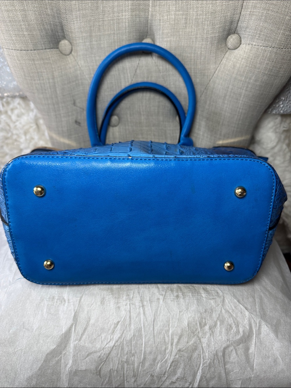 Michael Kors Bright Blue Croc-Embossed Tote with Wristlet - Picture 3 of 9